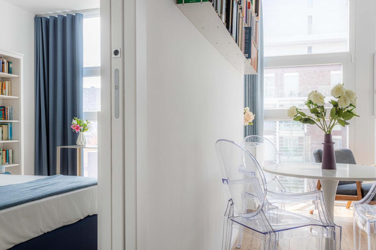Luxnest I Porta Nuova Milan - Via Pirelli Apartment Luaran gambar