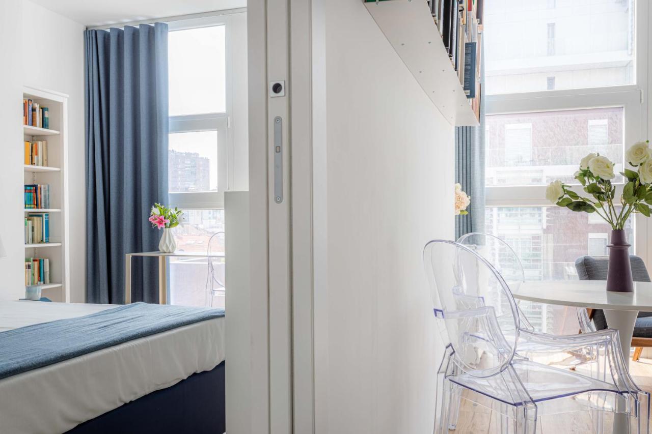 Luxnest I Porta Nuova Milan - Via Pirelli Apartment Luaran gambar