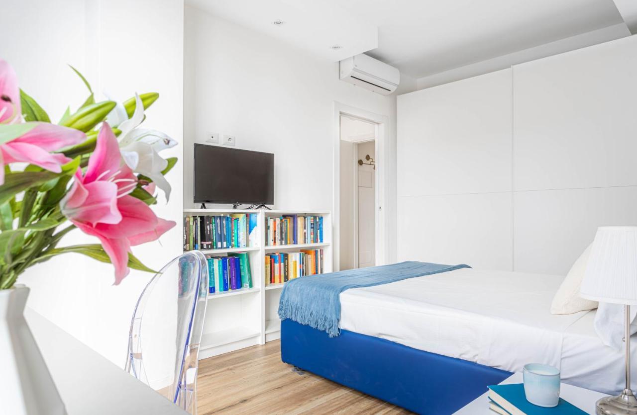 Luxnest I Porta Nuova Milan - Via Pirelli Apartment Luaran gambar