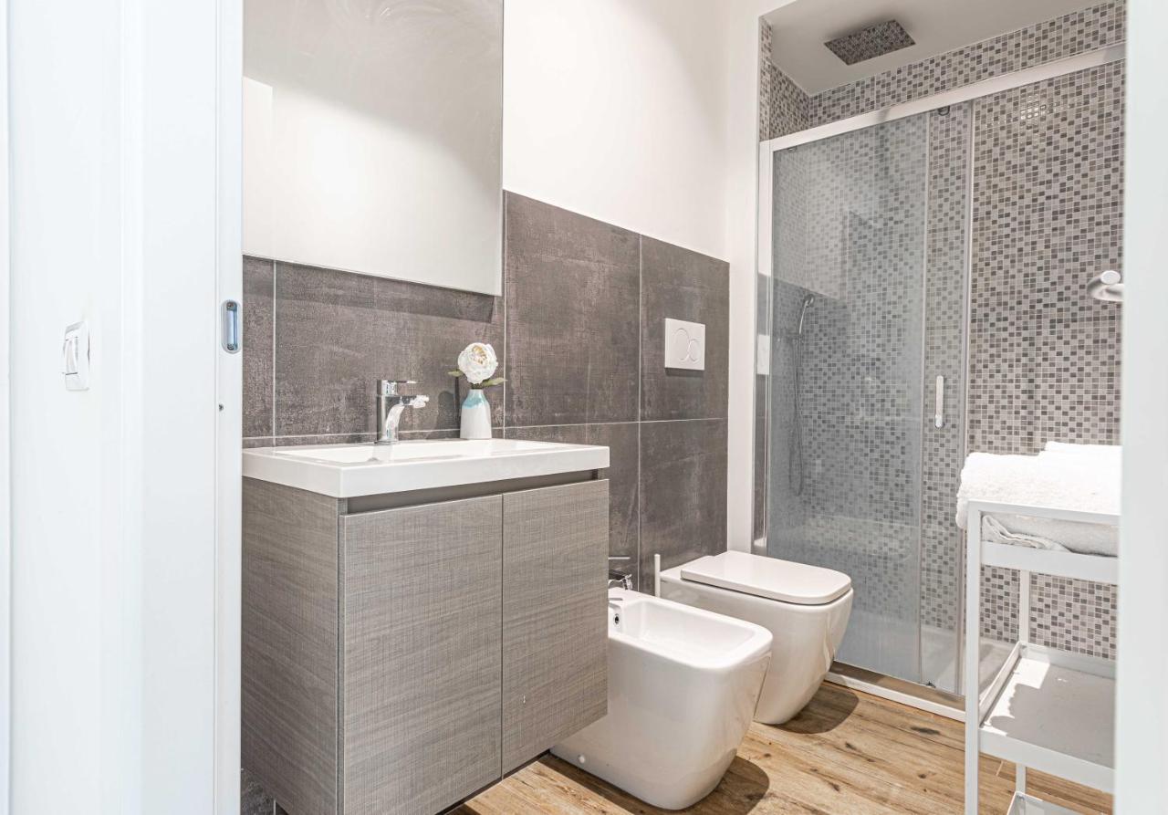 Luxnest I Porta Nuova Milan - Via Pirelli Apartment Luaran gambar